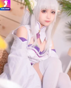 Read more about the article Emilia  Cô Gái Xinh Đẹp Việt Nam Trên YYlive