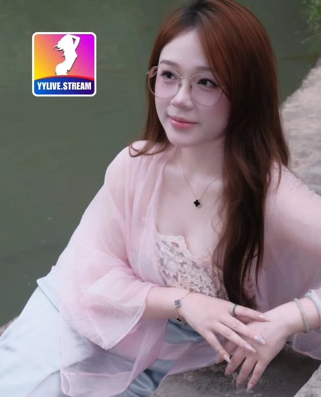 Minh Anh-YYLIVE.STREAM