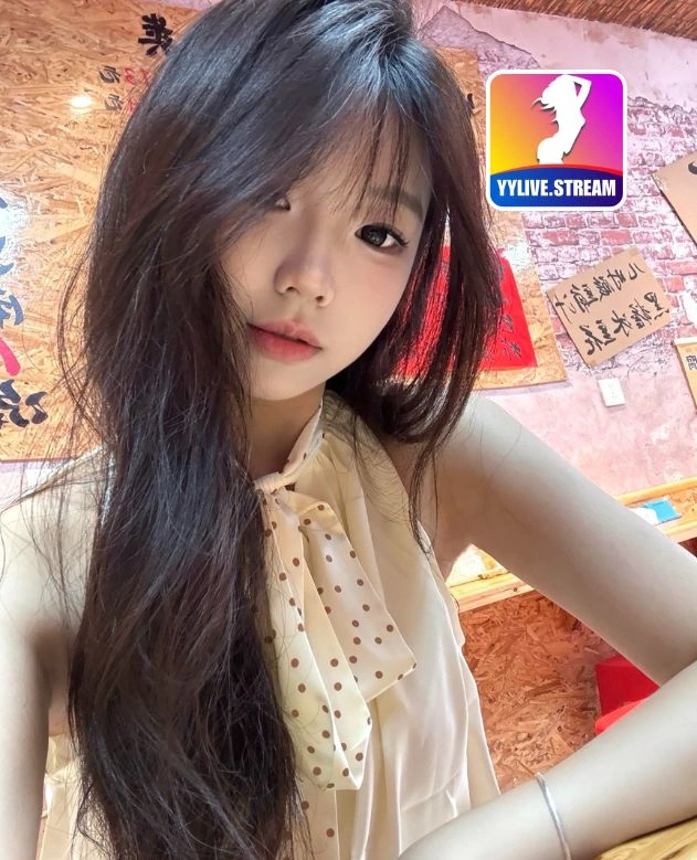 Thùy Dương-YYLive.stream